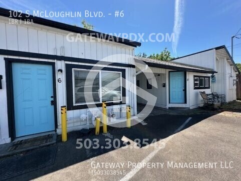 102 S McLoughlin Blvd