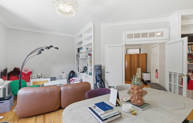 31 Tiemann Pl.