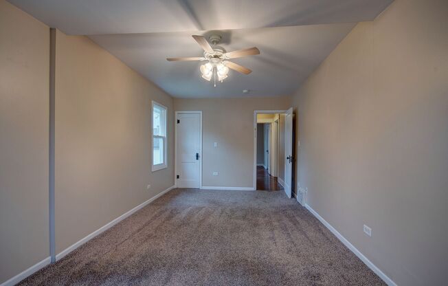 2 beds, 1 bath, $1,350