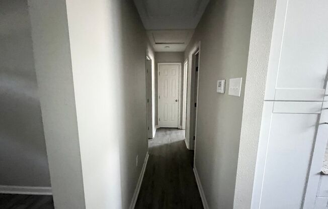 2 beds, 1 bath, $1,000