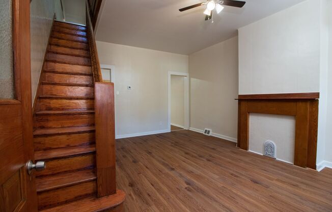 ⭐⭐⭐NEWLY RENOVATED 3 BEDROOM AND 1.5 BATHS CONVENIETLY LOCATED IN GERMANTOWN!⭐⭐⭐