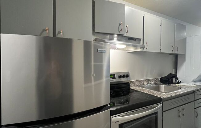 1 bed, 1 bath, 550 sqft, $1,100, Unit 11