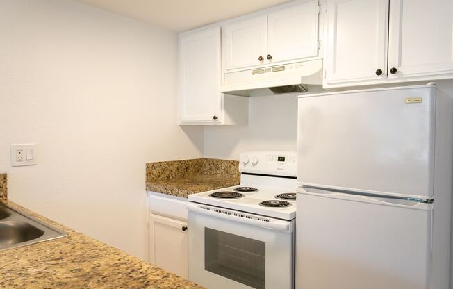 1 bed, 1 bath, 500 sqft, $1,550, Unit B