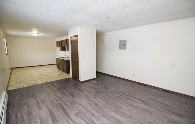 2 beds, 1 bath, $850