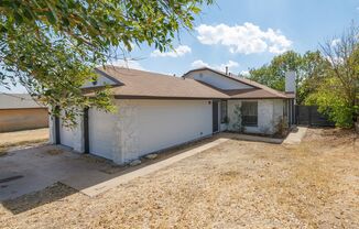 Beautifully Updated 3-Bedroom Home with No Carpet & Private Fenced Yard in Round Rock