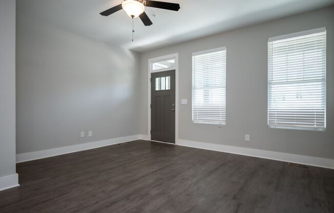 3 beds, 3.5 baths, 1,440 sqft, $800, Unit Unit 306