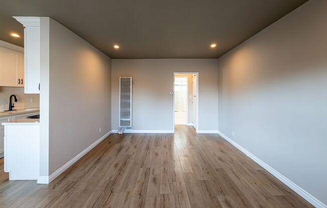 1 bed, 1 bath, 650 sqft, $1,950, Unit Unit #7