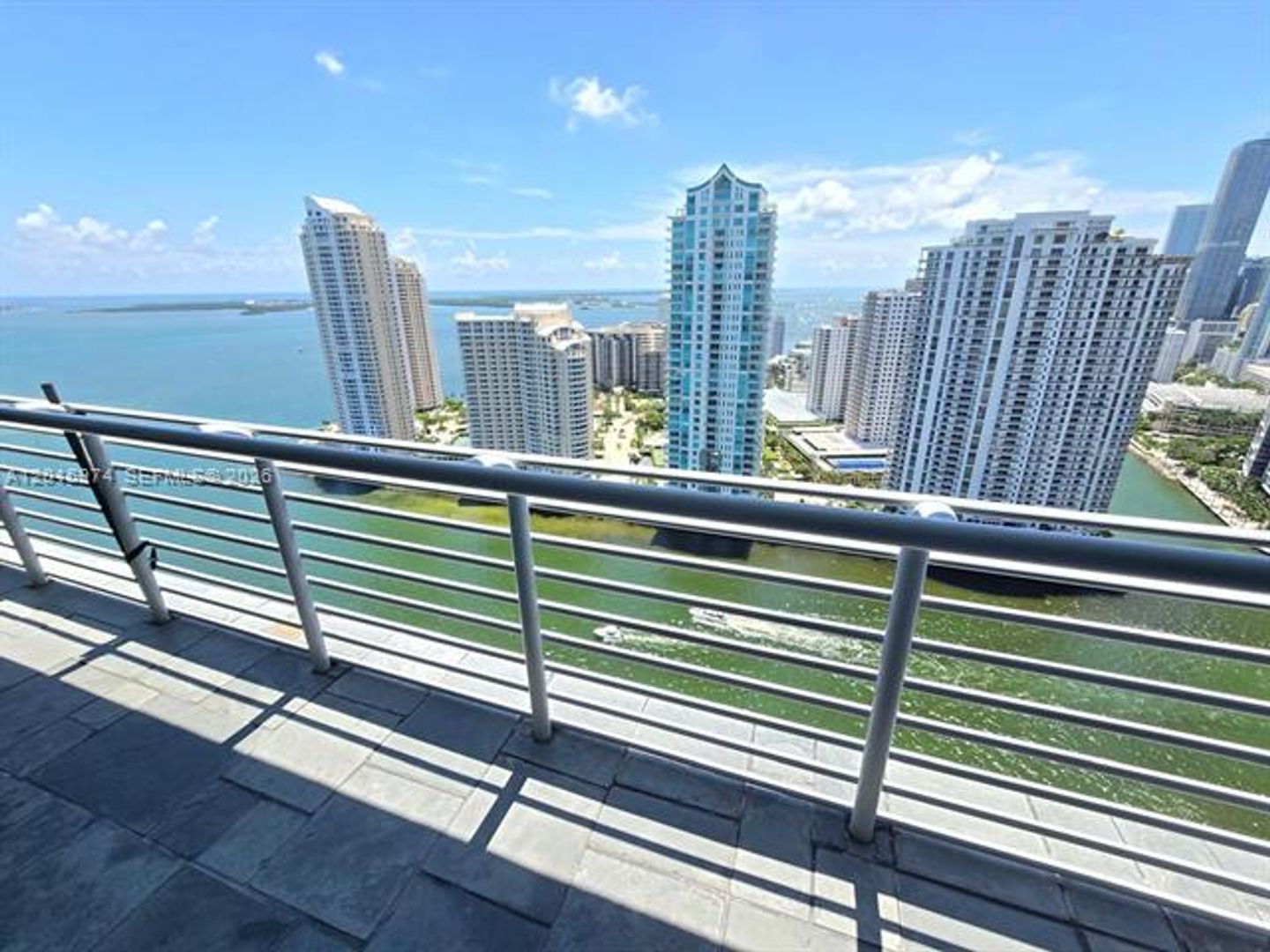2 beds, 2 baths, 1,227 sqft, $4,400, Unit 325 S Biscayne Blvd # 3719