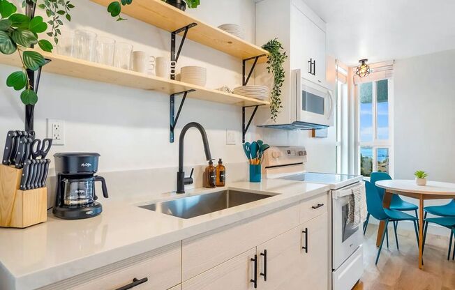 Studio, 1 bath, 500 sqft, $1,999, Unit 08