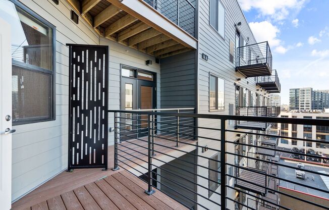 1 bed, 1 bath, 614 sqft, $2,160, Unit 322