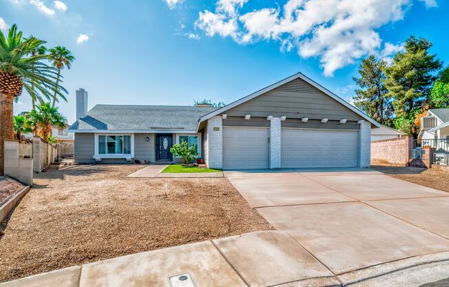 NO HOA WITH RV GATE! MOVE-IN READY 4-BEDROOM HOME IN HENDERSON! 2 BATHS / 3-CAR GARAGE