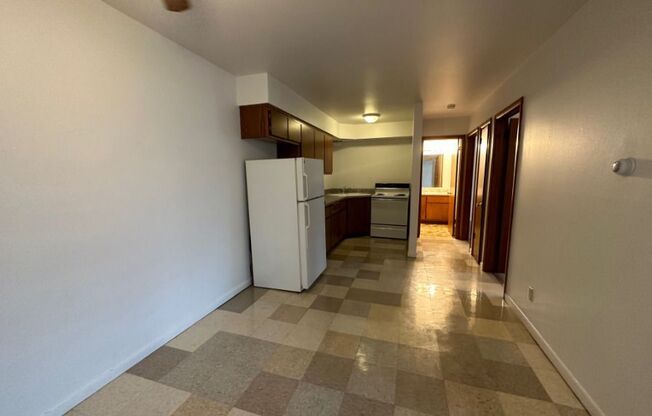 2869 S 6 ST