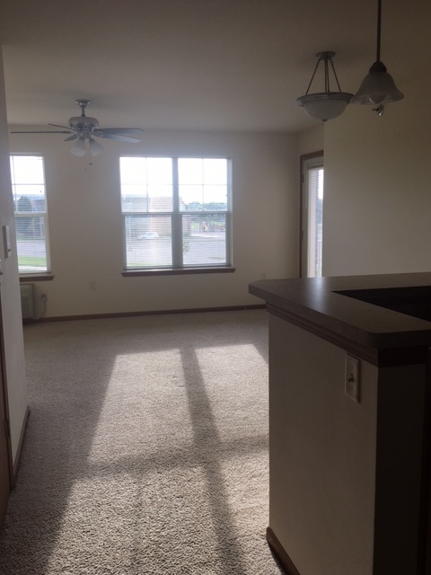 Studio, 1 bath, $1,300, Unit 871-112