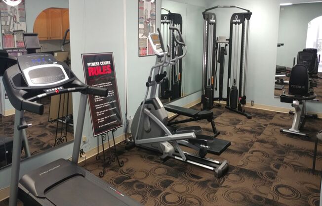 2 beds, 1 bath, 810 sqft, $1,125, Unit 10-C