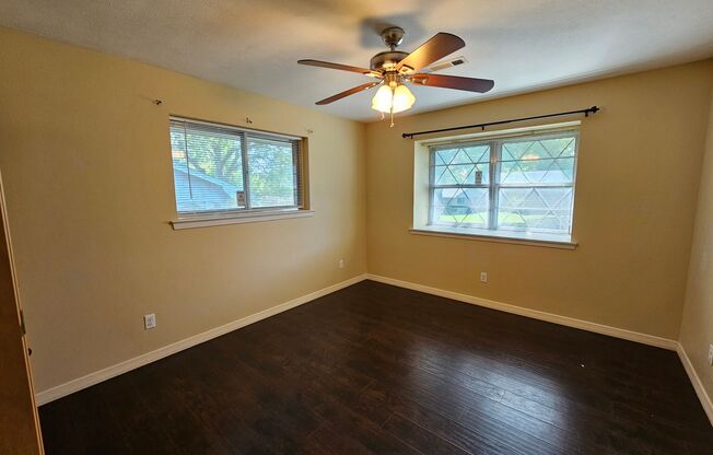 3 beds, 2 baths, $1,950