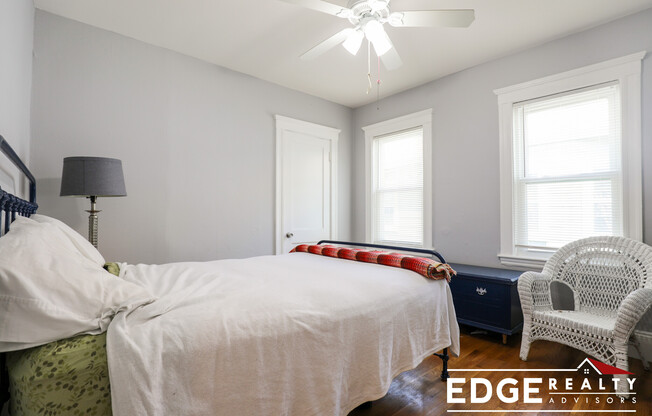 28 EASTON ST