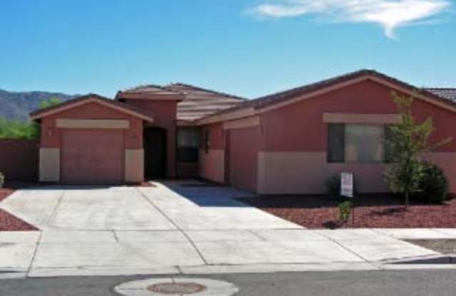Phoenix Split Floor Plan 4 Bedroom + den