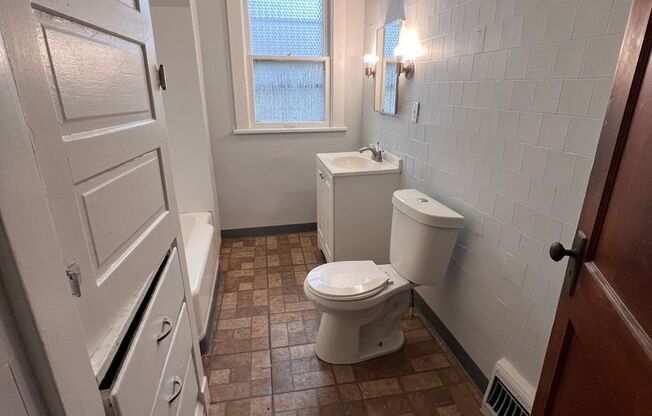 Fully Renovated 4 Bed Home in Cleveland Heights – Section 8 Welcome!