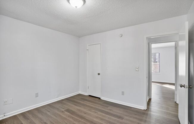 3 beds, 2 baths, $1,675, Unit # TERRACE