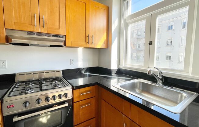 Studio, 1 bath, $1,995, Unit 402