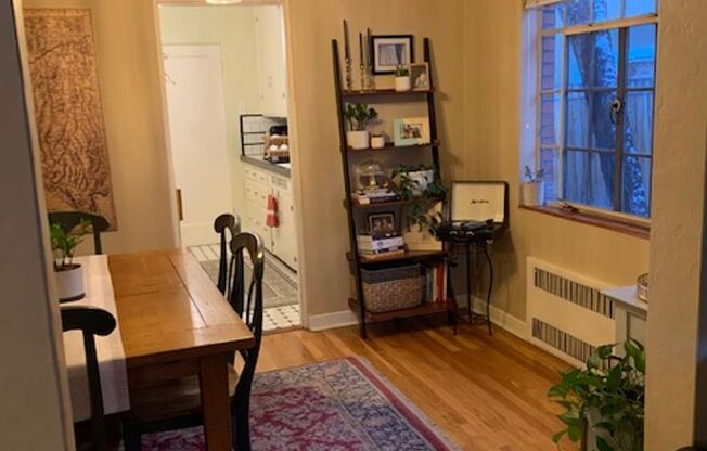 DUPLEX - NOSTALGIC - OLD SOUTHWEST - ON-SITE LAUNDRY