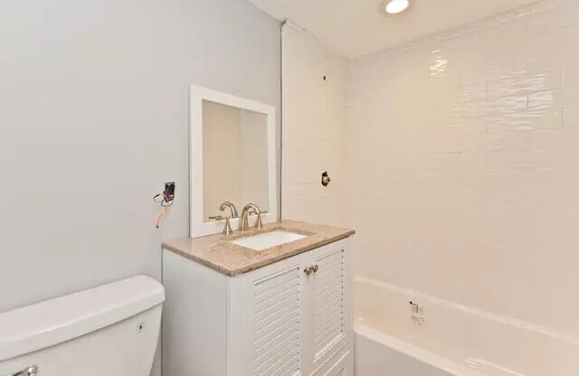 2825 North Francisco