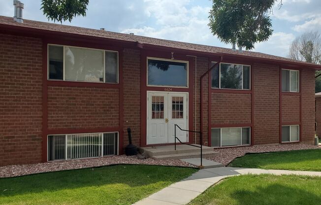 2 beds, 1 bath, $1,095, Unit 1