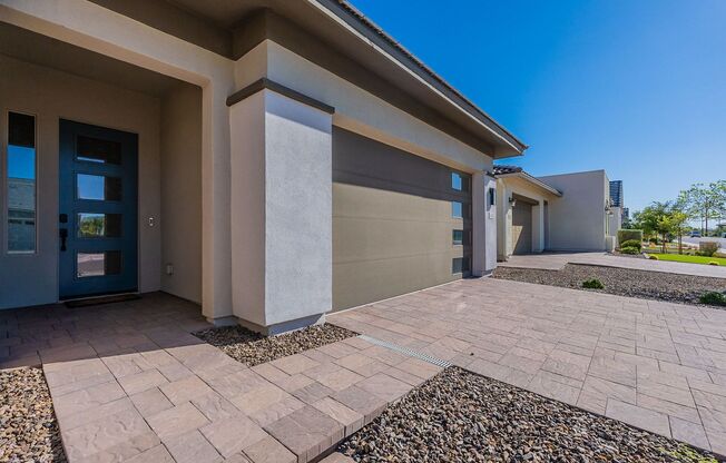 Exquisite luxury home in thriving Gilbert