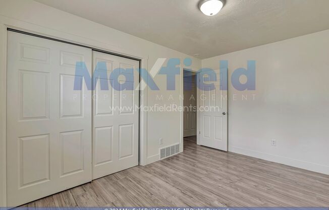 2 beds, 1 bath, $1,199, Unit 09