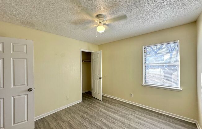 4 beds, 1 bath, $1,400