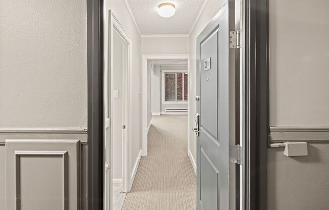 1 bed, 1 bath, 550 sqft, $1,677, Unit 314