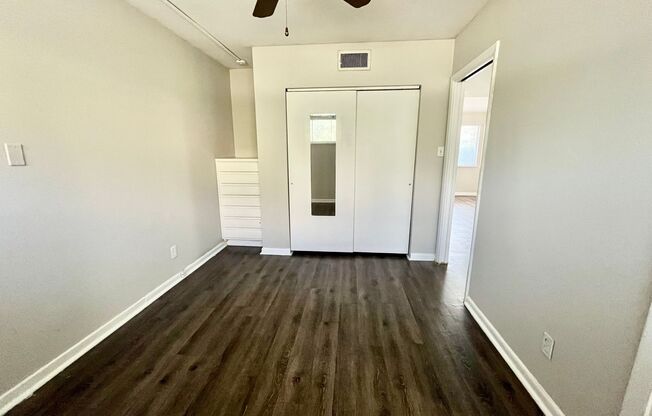 2 beds, 1 bath, 700 sqft, $1,225, Unit 104