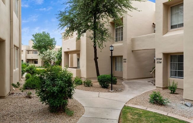 2 beds, 2 baths, $2,000, Unit Unit 2093