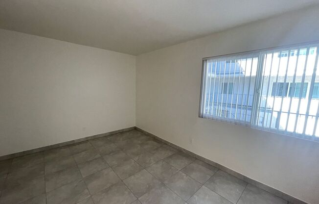 1 bed, 1 bath, $2,095, Unit 106