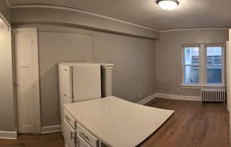 Studio, 1 bath, $695, Unit B