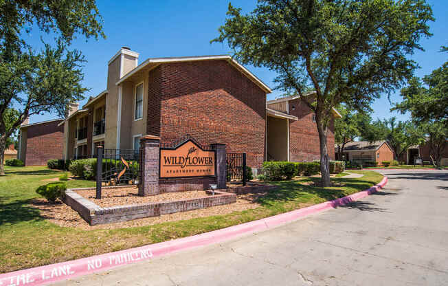Wildflower Exterior Midland Texas Apartment