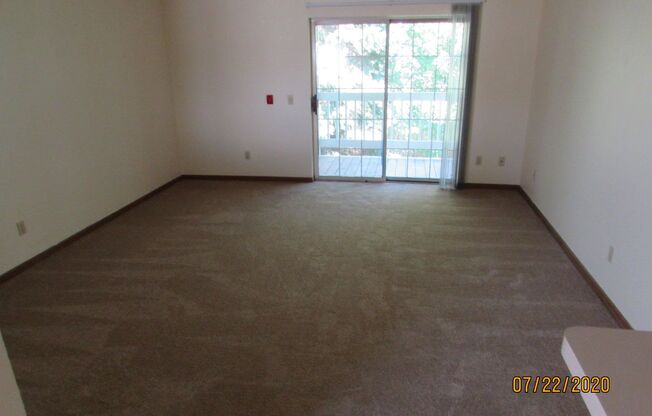 (583) - 18 Woodridge Court