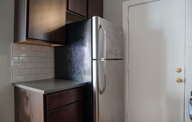 2 beds, 1 bath, 775 sqft, $1,825, Unit 3010-2N