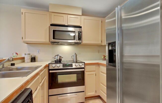 Top Level Condo in Des Moines