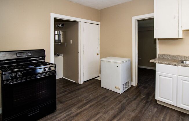 3926 Woodbridge Avenue