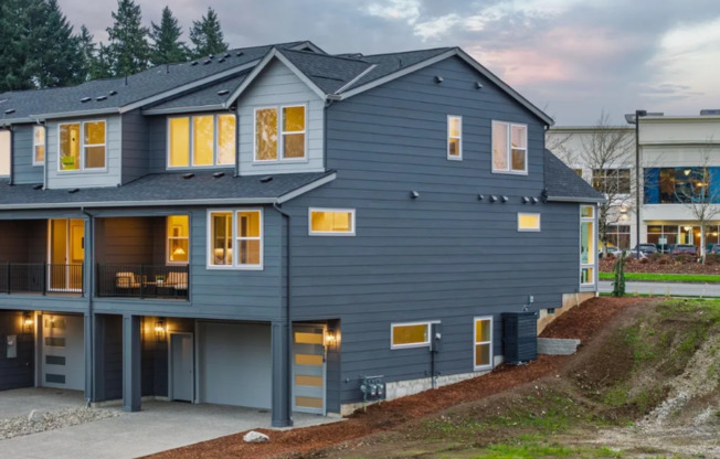 Gorgeous 3 Bedroom with Loft and Bonus Room! High Ceilings! Pantry! Keyless Entry! Double Oven & MORE! Must SEE!