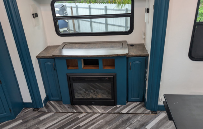 311 E DR