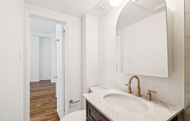 1 bed, 1 bath, 410 sqft, $1,825, Unit 204