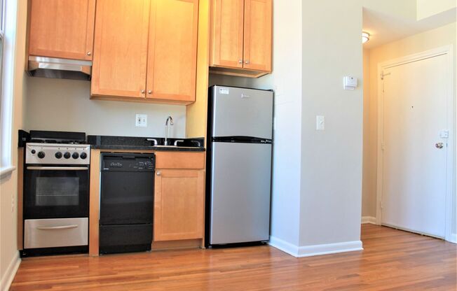 1 bed, 1 bath, 440 sqft, $2,150, Unit 405