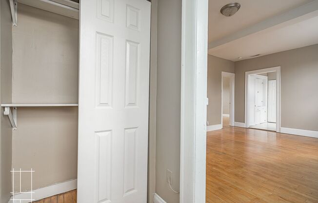 2487-2491 Summit St.