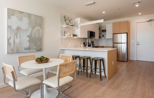 1 bed, 1 bath, 752 sqft, $2,500, Unit 306