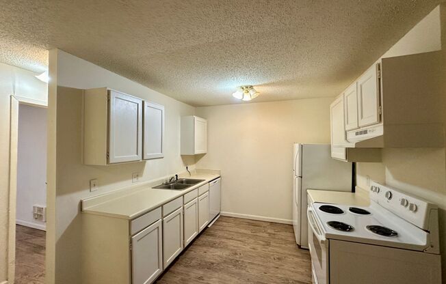 Cottonwood Apartments