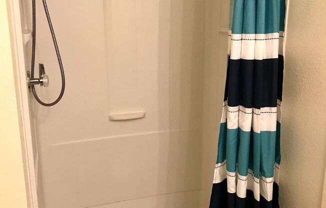 2 beds, 2 baths, 917 sqft, $1,550, Unit #610