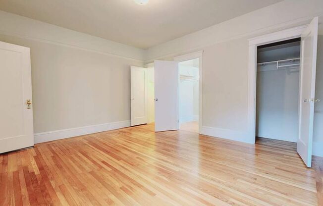 2 beds, 1 bath, $3,450, Unit 302