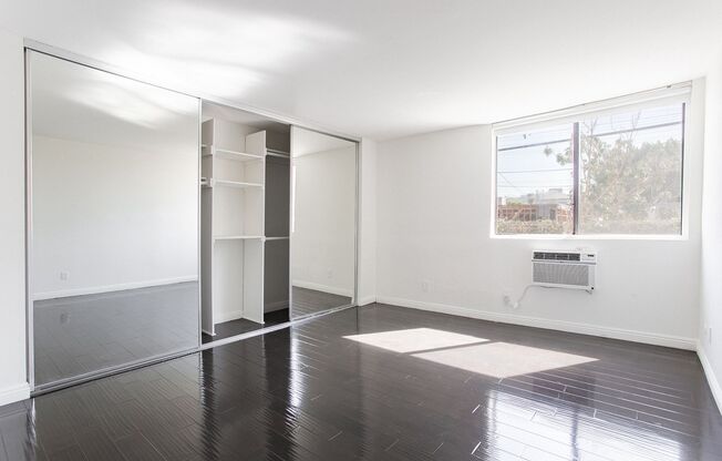 2 beds, 2 baths, 918 sqft, $3,795, Unit 110
